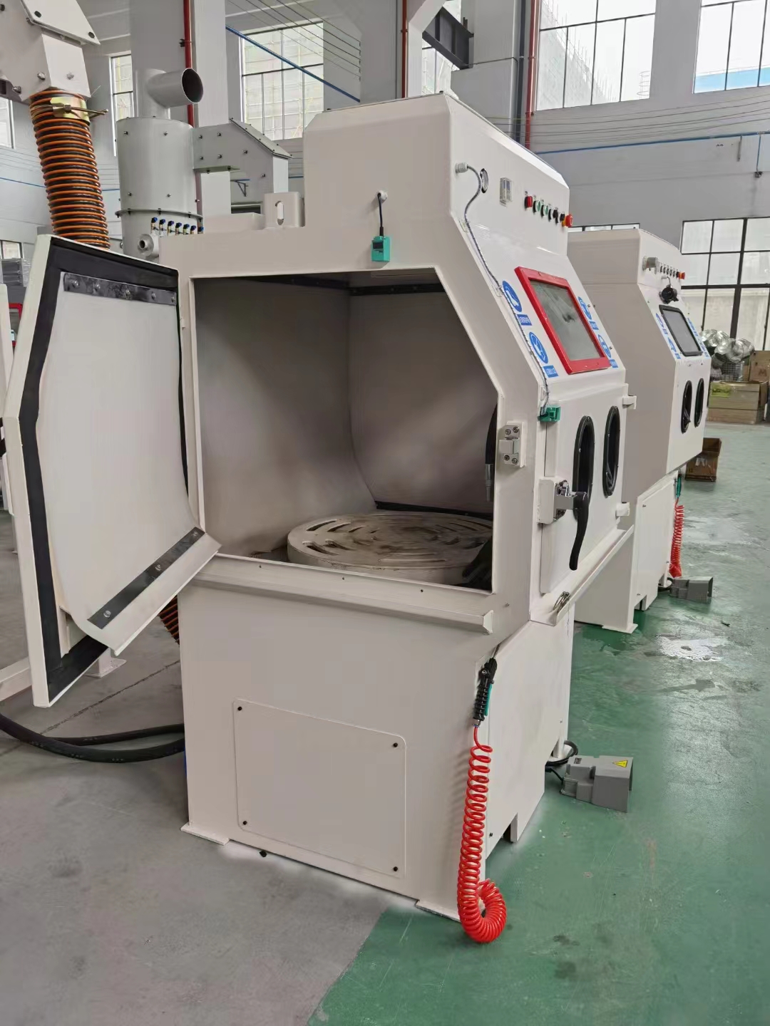 贵港移动式抛丸机的工作原理?